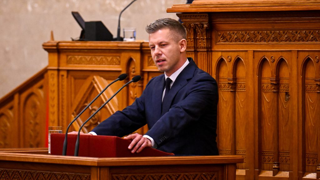 Magyar Péter: Az alaptörvény módosításának hatályba lépését követő napon Sulyok Tamás megbizatása megszűnik, pont