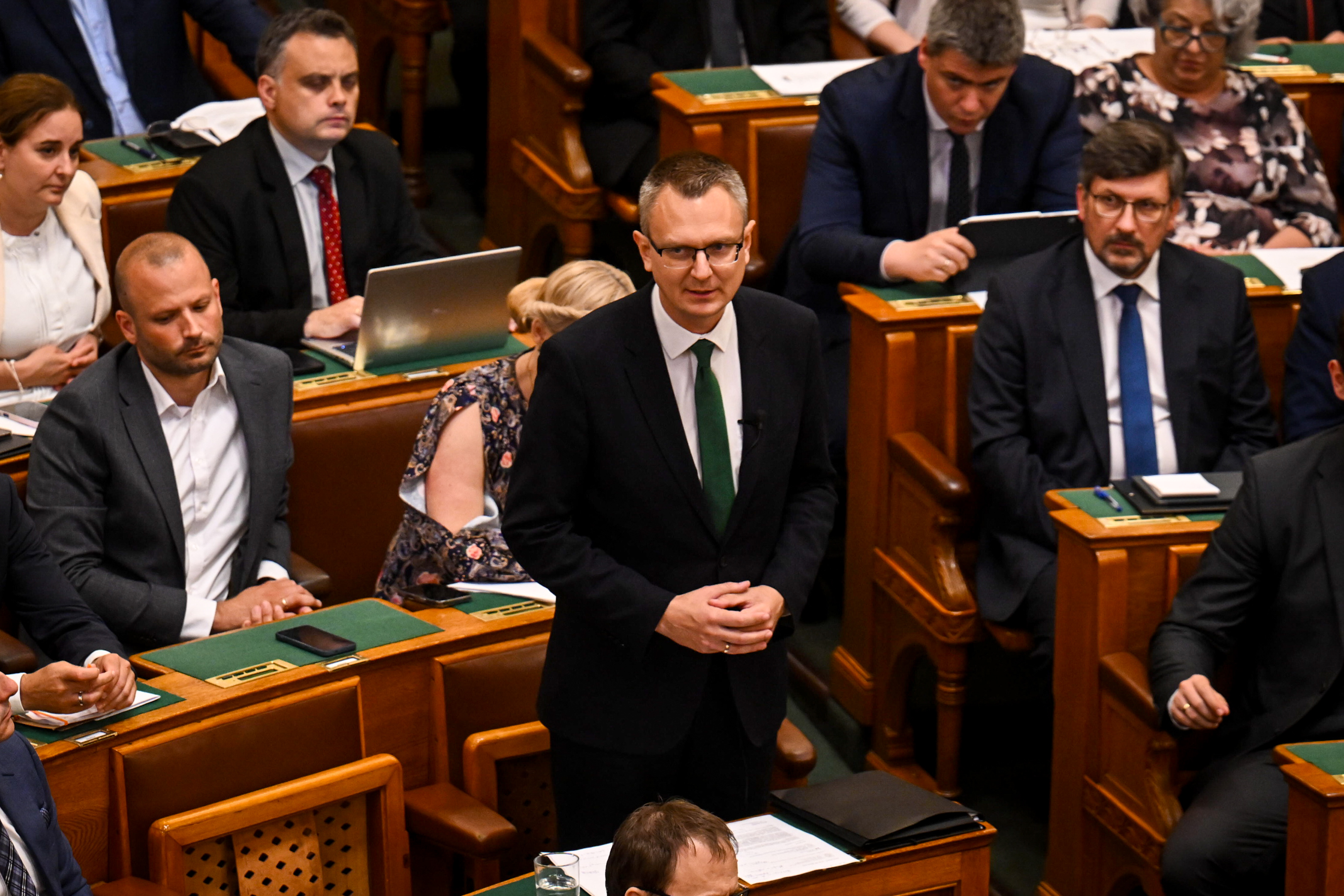 Rétvári visszautasítja a maffiázást 1