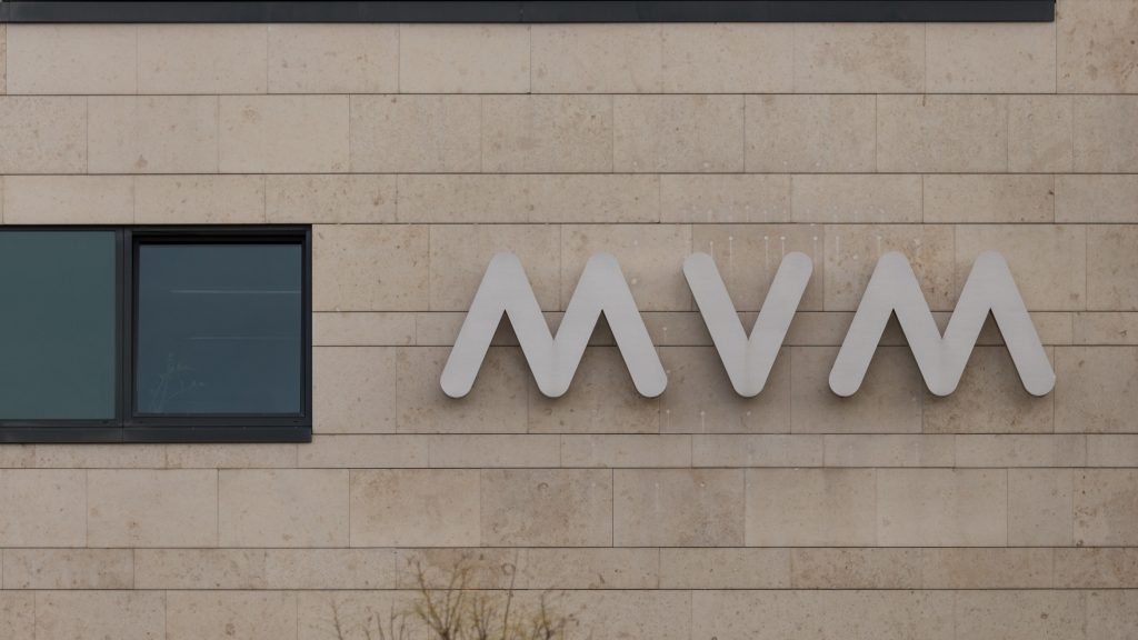 mvm csalás számla email