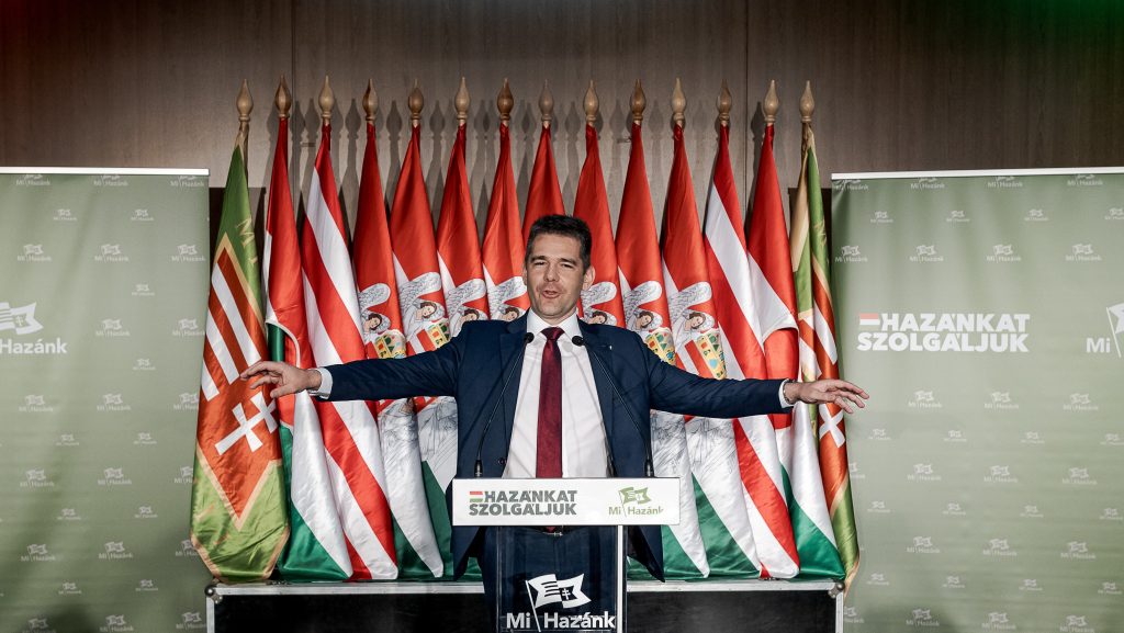 Novák Előd kifizetné a szivárványos zászlók Dunába dobása miatti bírságot
