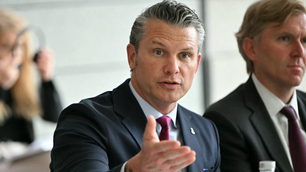 A normandiai partraszállás és a migráció között vont párhuzamot Pete Hegseth amerikai védelmi miniszter