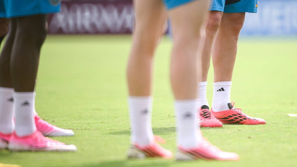 Felejtsük el Barbie-t! – üdv a futball-világbajnokság élénk rózsaszín nyarán