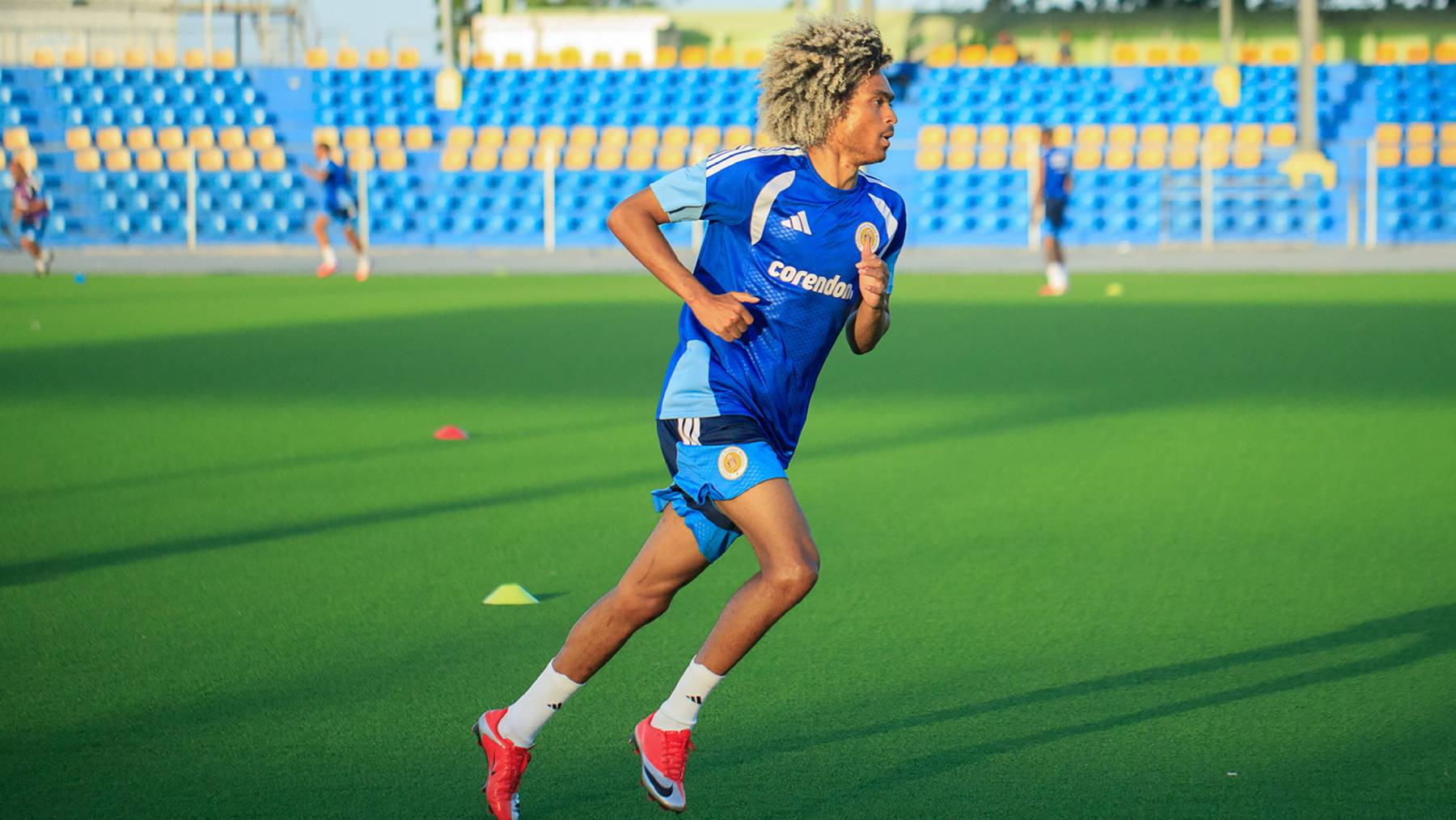 Curacao's midfielder Tahith Chong jogs during an open training session at the Ergilio Hato Stadium SDK in Willemstad on June 4, 2026.