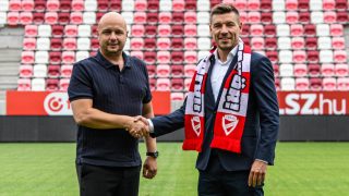 Vincze Richárd sportigazgató és Takács Péter vezetőedző dvtk