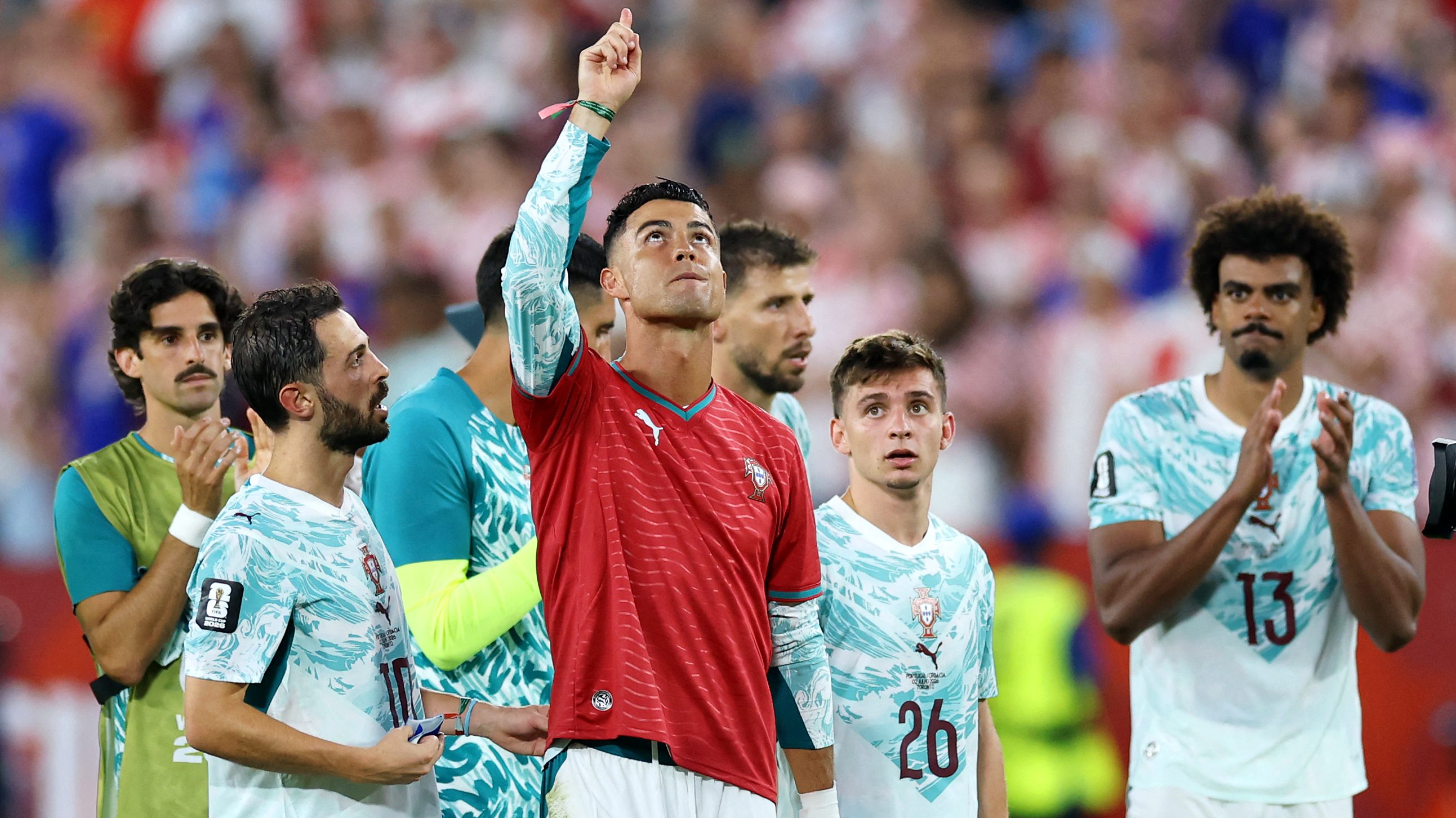 Cristiano Ronaldo a társaival ünnepelve emlékezett meg az elhunyt Diogo Jotáról.