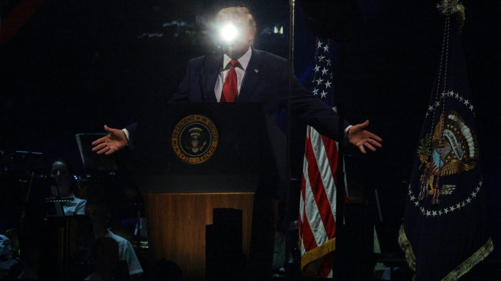 Lúzer kommunistákkal riogatott Trump július 4-i beszédében