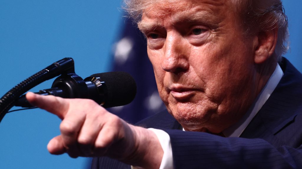 Trumpról végre elneveztek egy nemzetközi repteret