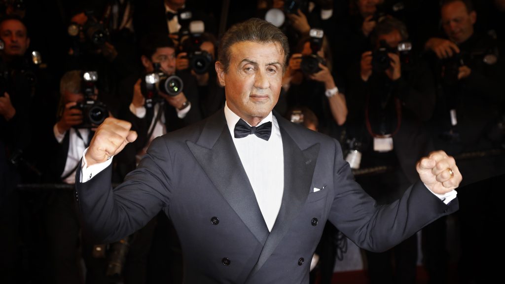 A ferde mosoly, ami meghódította az akciófilmeket: a 80 éves Sylvester Stallone népszerűsége nem kopik