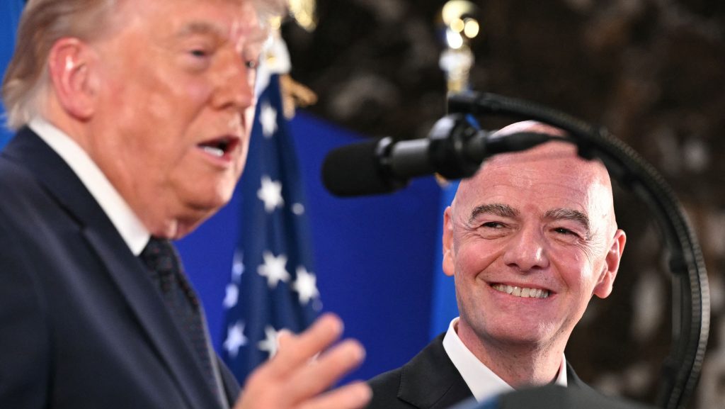 Megint körbeudvarolta egymást Trump és Infantino
