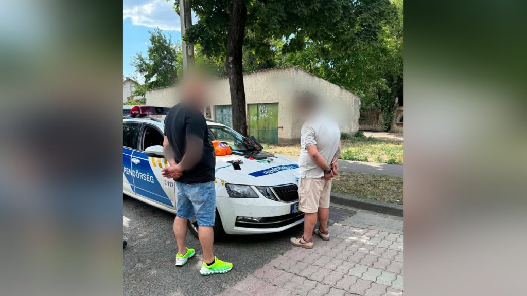 Drogdílert fogtak a rendőrök: nyomkövető volt a csuklóján