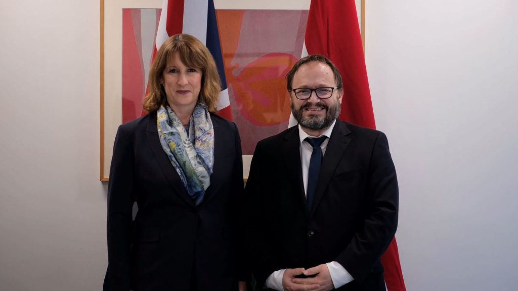 Kármán András szerint pénteken hárulhat el az utolsó jogi akadály az uniós források hazahozatala elől