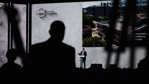 Áder János Szegeden a Digitális Polgári Körök (DPK) rendezvényén 2025. december 20-án.