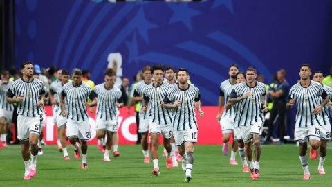Argentina's forward #10 Lionel Messi and teammates warm up ahead of the 2026 World Cup round of 16 football match between Argentina and Egypt at Atlanta Stadium in Atlanta on July 7, 2026.
