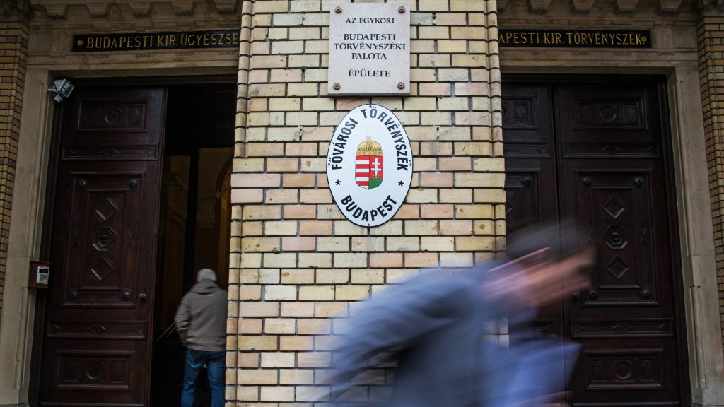törvényszék