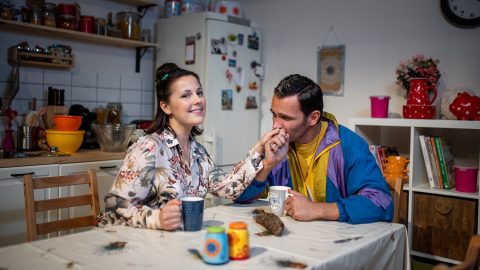 Képek az RTL Klub nagysikerű sorozata: A mi kis falunk szereplőiről és a forgatásról.