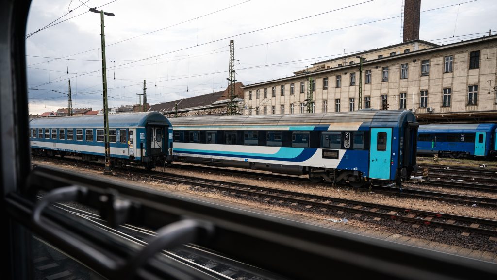 Augusztus 1-jén visszakapcsolják Komlót az országos vasúthálózatra