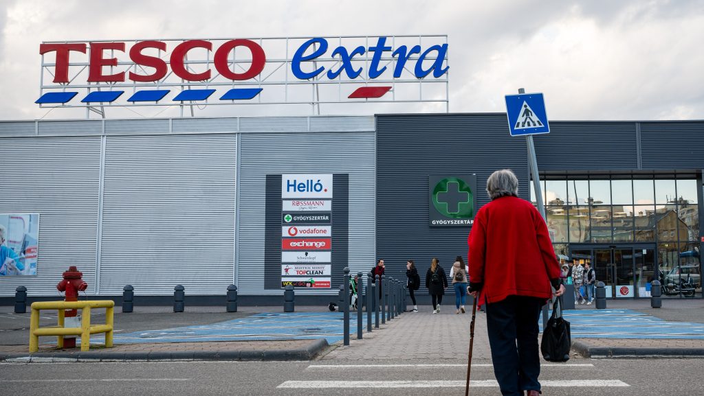 Financial Times: Végleg kivonulhat a Tesco Magyarországról