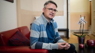 Interjú dr. Domján Mihály párterapeuta pszichológussal kecskeméti rendelőjében 2025. március 11-én.