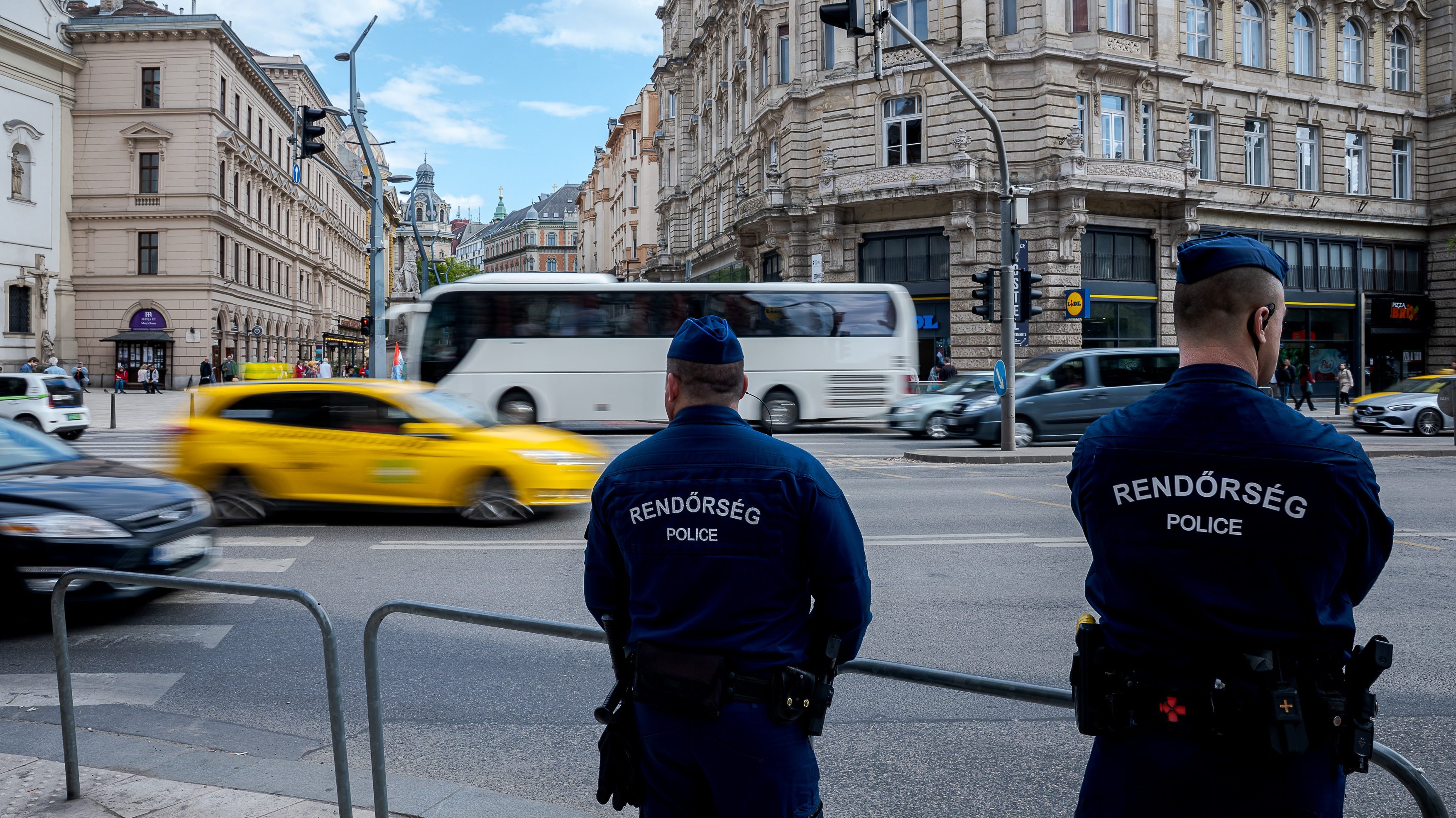 rendőrök Budapesten