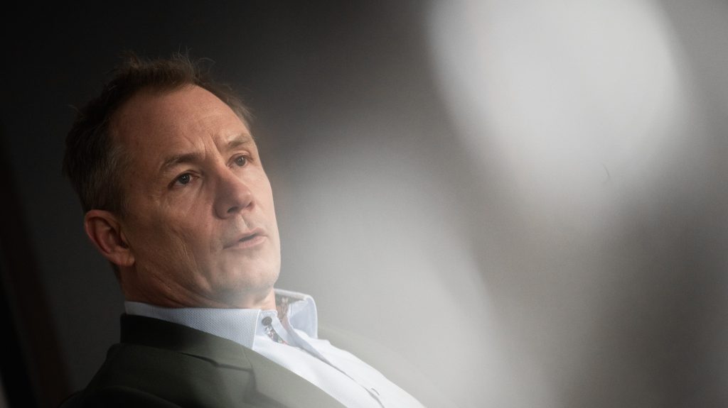Anyázáson ment a vita a parlamentben, Kulcsár Krisztián bocsánatot kért