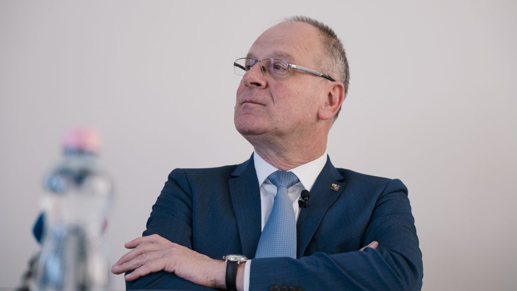 Navracsics: Ilyen az, amikor Budapesten tervezik a Balaton jövőjét; Vitézy: Érdemes lett volna figyelni a bemutatón