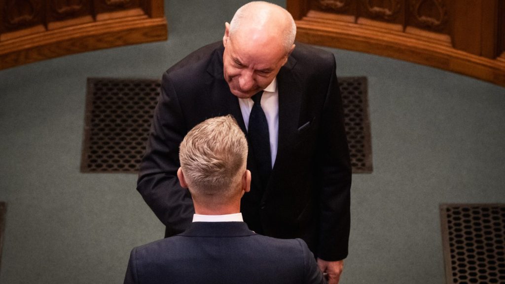 Sulyok Tamás 2,3-as értékelést kapott a Publicusnál