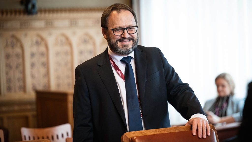 Friss adatok: drasztikusan csökkentette a költségvetési hiányt a Tisza-kormány