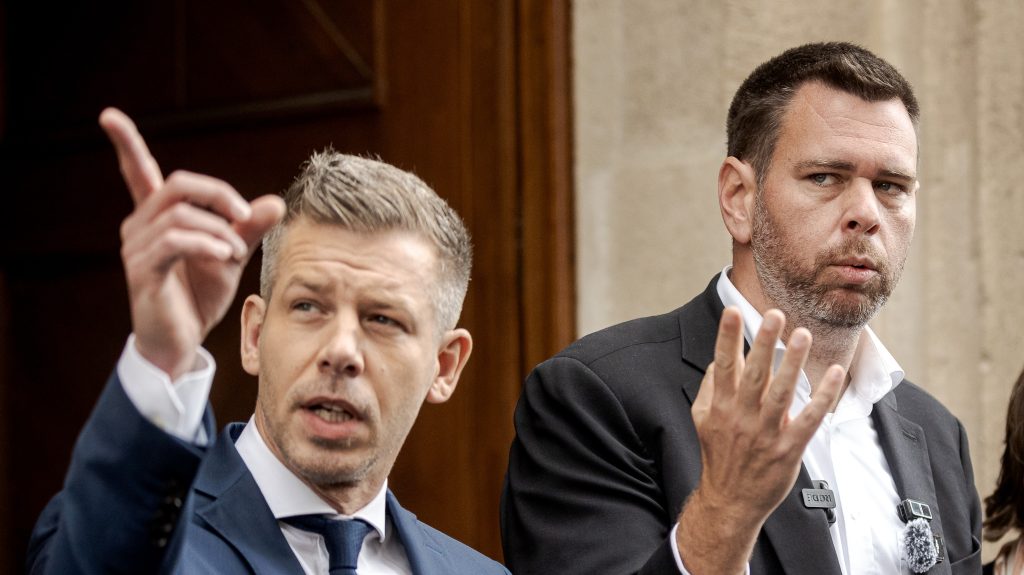 Magyar Péter: A magyar történelem egyik legnagyobb vasútfejlesztéséről döntött a kormány