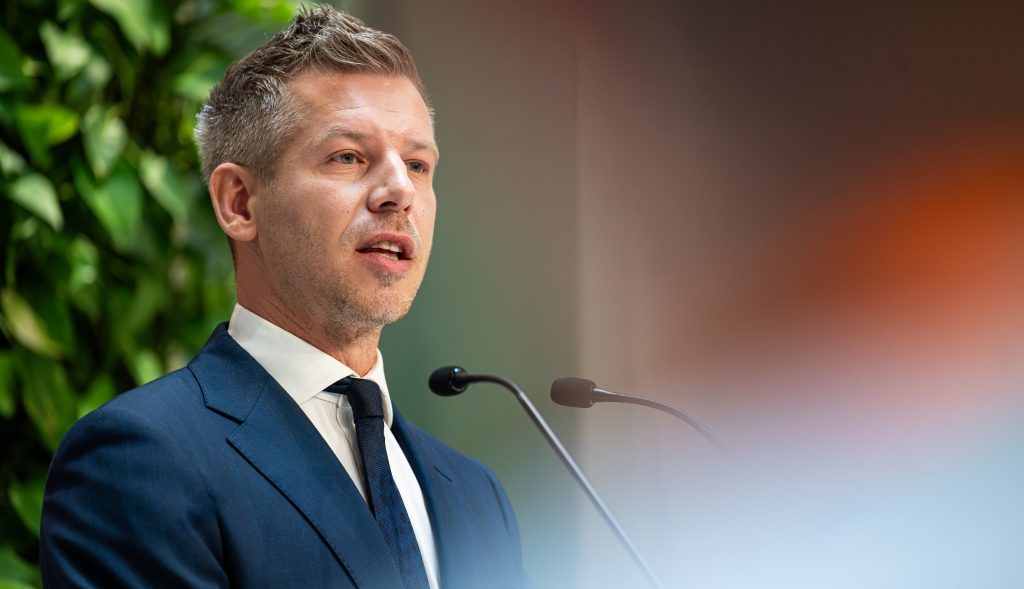 Magyar Péter: bemutatkoztunk egymással Donald Trumppal