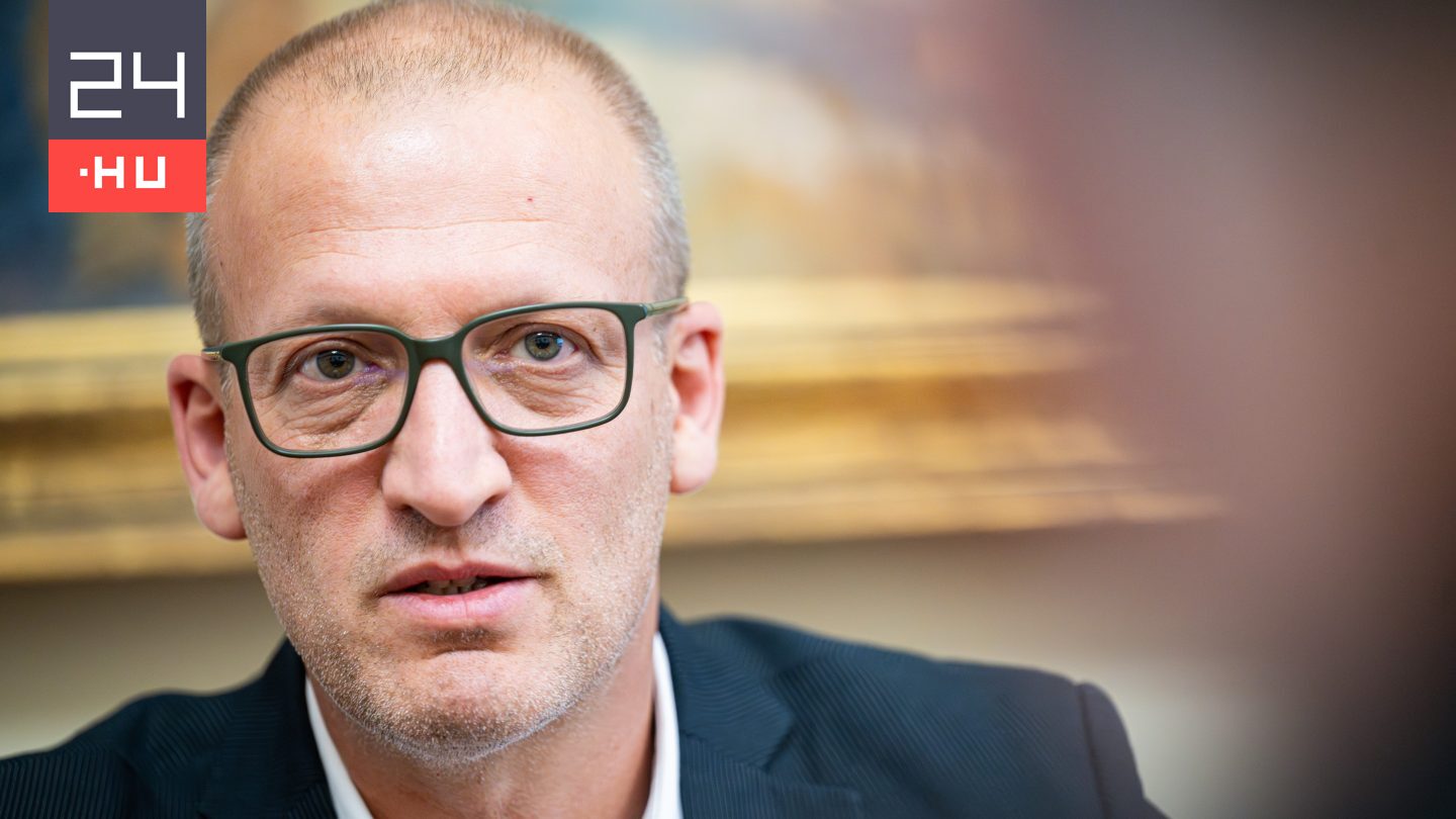 Tarr Zoltán: Orbán Viktor és Lezsák Sándor személyes közbenjárására kapott több fél milliárd forintot Hankóéktól a Magyar-Turán Alapítvány