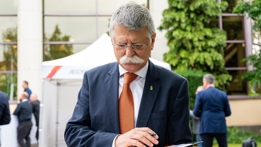 Kövér László szerint diktatúra épül
