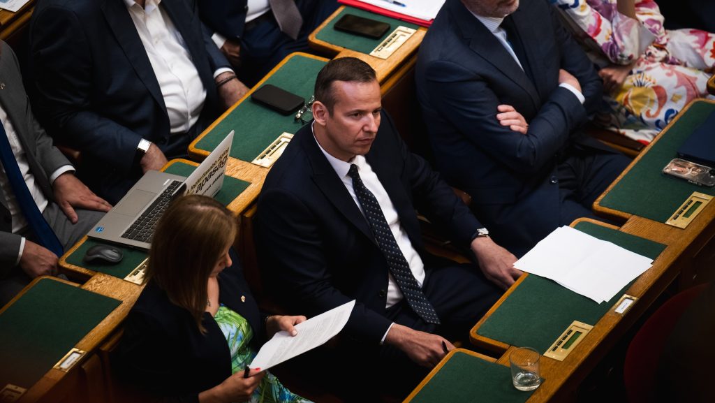 Toroczkai László érez társadalmi igényt arra, hogy a Fidesz és a Mi Hazánk együtt takarítsa el a Tiszát