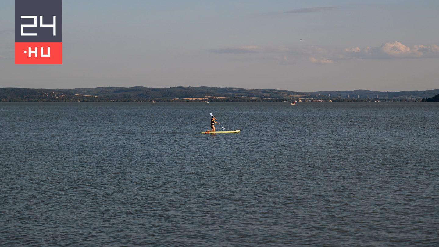 Megtalálták a Balatonban eltűnt kajakos holttestét