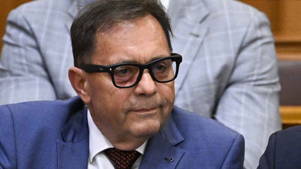 Pócs János: Készen állok minden vizsgálatra és a tiszás ÁVH eljárása szerinti pórázon elvezetésre is, csak egy dolgot kérek