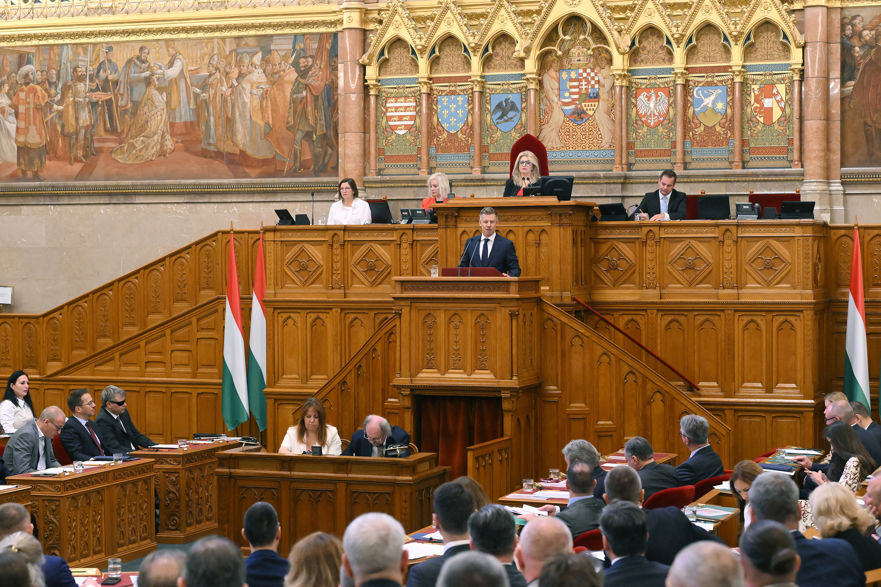 Hunyadi és Kapisztrán Magyarország két arcát testesítette meg 1 Magyar Péter miniszterelnök napirend előtt szólal fel az Országgyűlés rendkívüli ülésén 2026. július 21-én.