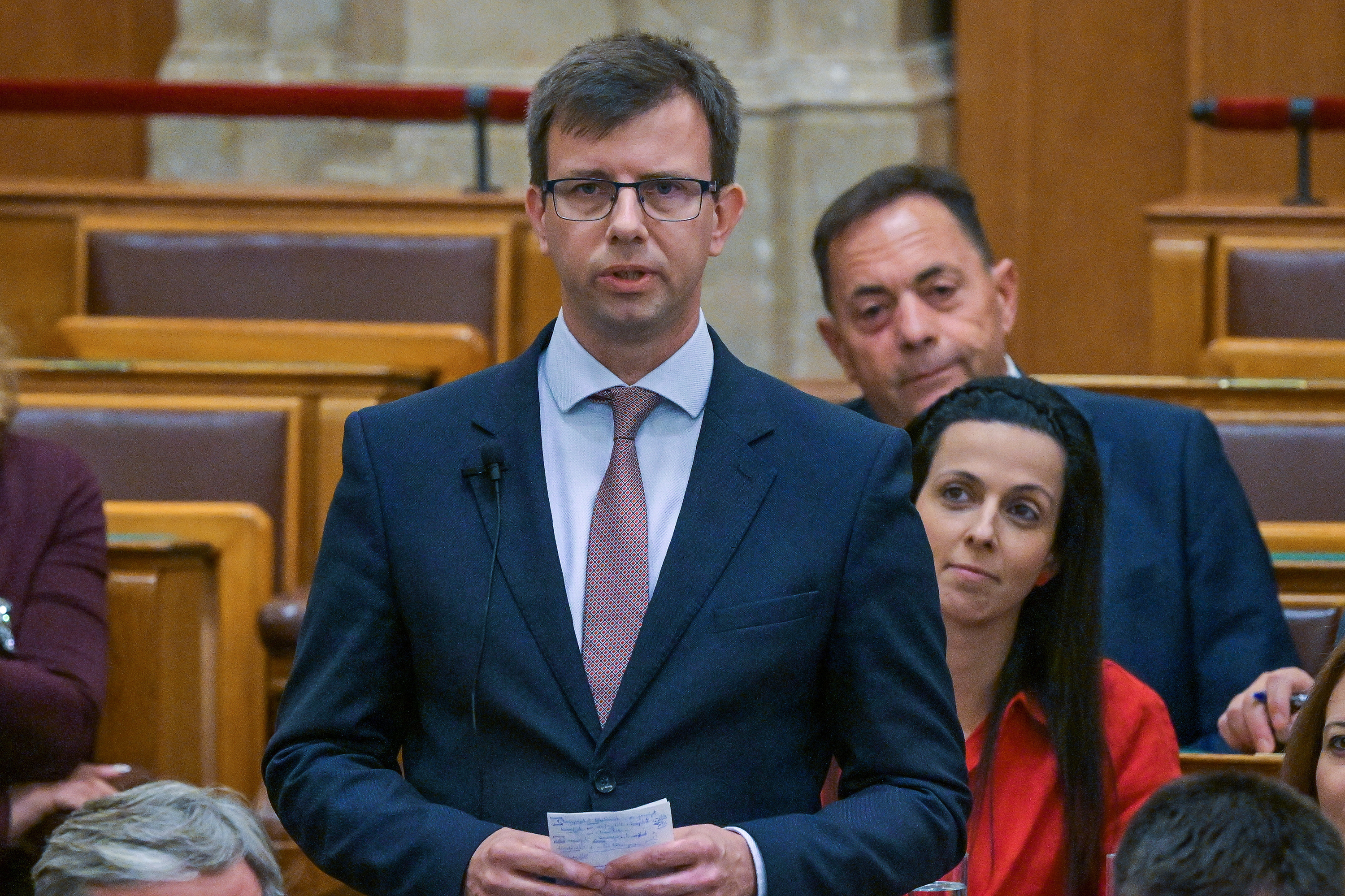 Bóka János, a Fidesz frakcióvezetője Magyar Péter miniszterelnök napirend előtti felszólalására reagál az Országgyűlés rendkívüli ülésén 2026. július 27-én.