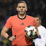 Bogár Gergõ játékvezetõ a Fizz Liga 10. fordulójában az Újpest FC - Ferencvárosi TC mérkõzésen a Szusza Ferenc Stadionban 2025. október 19-én.