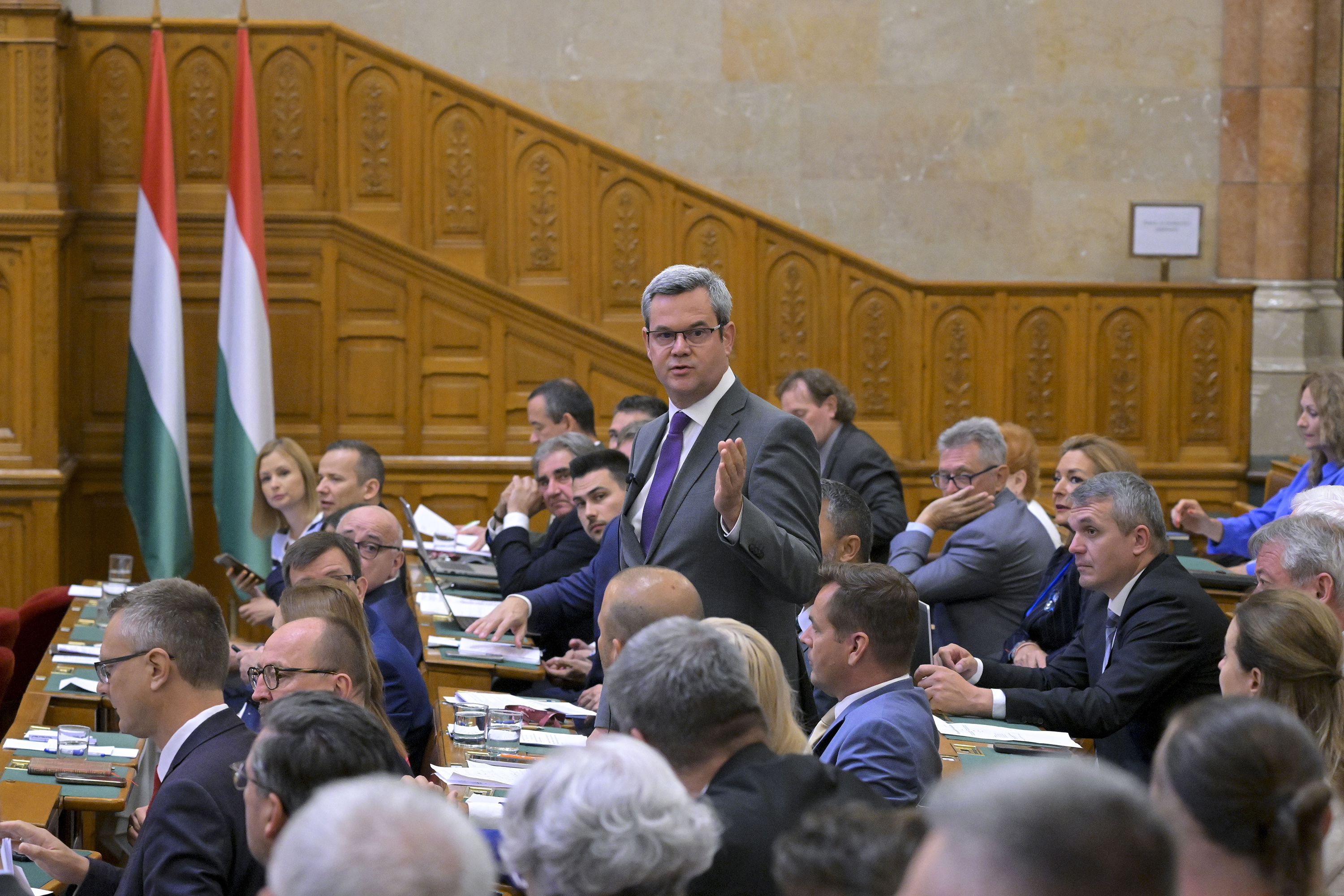 Takács Péter, a Fidesz képviselője napirend előtt szólal fel az Országgyűlés plenáris ülésén 2026. július 28-án.