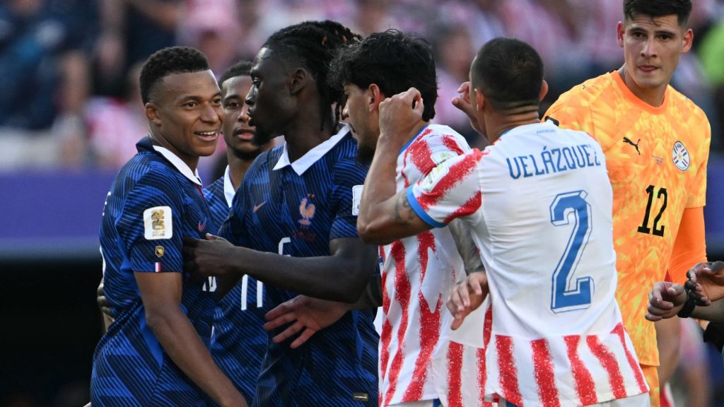 Paraguay még a tizenegyespontot is megpróbálta szétrúgni, Marokkó folytatja nagy menetelését – ez történt a foci-vb legutóbbi játéknapján