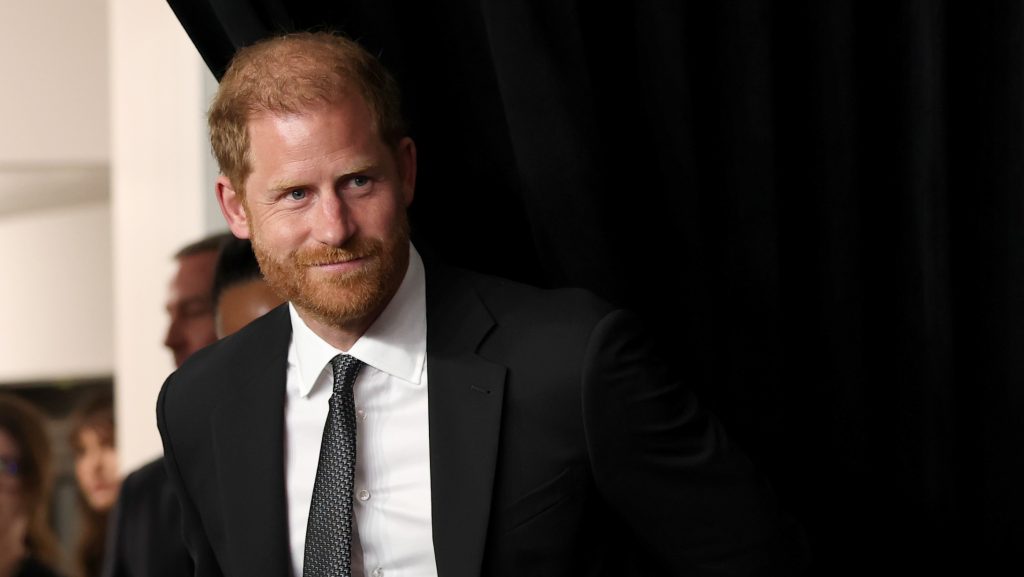 Harry herceg egyedül érkezett Londonba: már meg is volt az első nyilvános programja