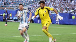 Lionel Messi és Vozinha csapattársak lehetnek.