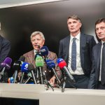 Ezio Maria Simonelli, a Serie A elnöke, Giovanni Malago, Paolo Maldini és Leonardo.