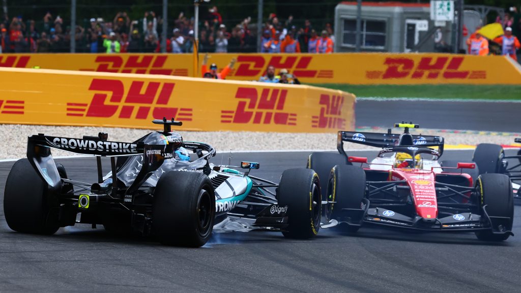 Hamilton kiütötte Russellt, elütött egy szerelőt, de Antonellinek a közelébe se ért