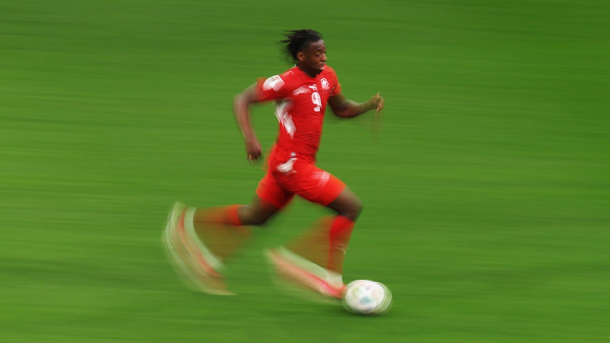 VANCOUVER, BRITISH COLUMBIA - JULY 02: Johan Manzambi #9 of Switzerland controls the ball during the FIFA World Cup 2026 Round of 32 match between Switzerland and Algeria at BC Place Vancouver on July 02, 2026 in Vancouver, British Columbia. Fran Santiago/Getty Images/AFP