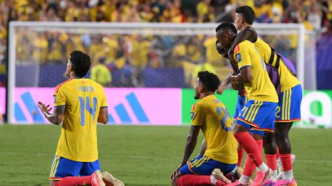 KANSAS CITY, MISSOURI - JULY 03: Gustavo Puerta #14 of Colombia and teammates celebrate after the 1-0 win during the FIFA World Cup 2026 Round of 32 match between Colombia and Ghana at Kansas City Stadium on July 03, 2026 in Kansas City, Missouri. David Ramos/Getty Images/AFP