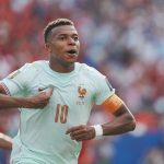 Kylian Mbappé, miután gólt szerzett Marokkó ellen.