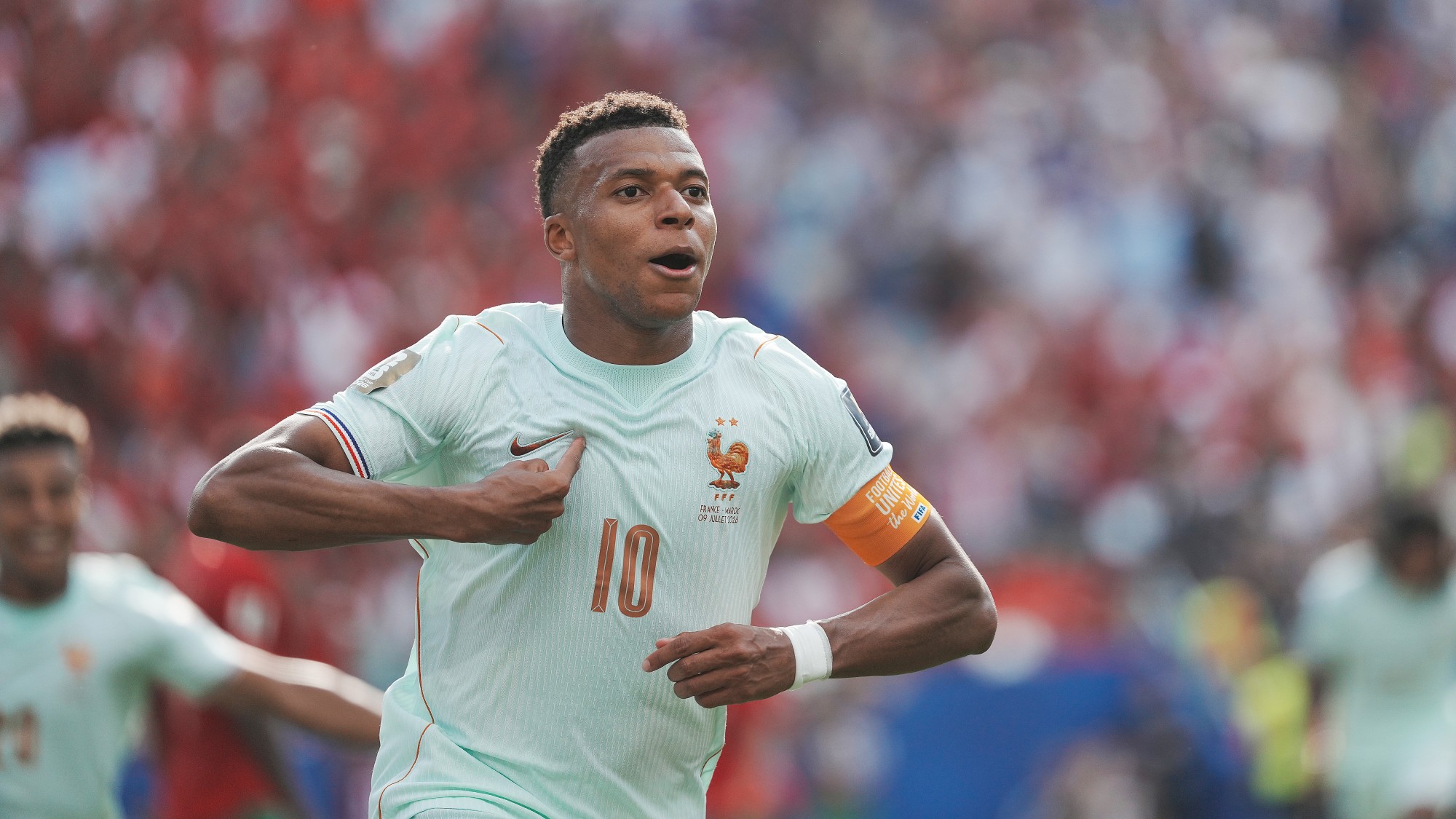 Kylian Mbappé, miután gólt szerzett Marokkó ellen.