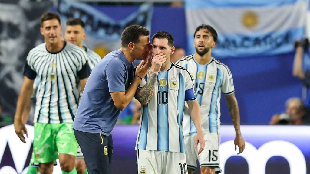 Félelemes csatában jutott tovább Argentína