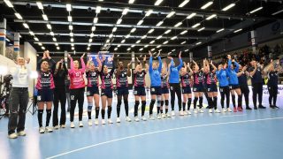 A Mosonmagyaróvár játékosai a női kézilabda Európa-liga A csoportjának első fordulójában játszott Motherson Mosonmagyaróvári KC - Thüringer HC mérkőzés végén a mosonmagyaróvári UFM Arénában 2026. január 11-én.