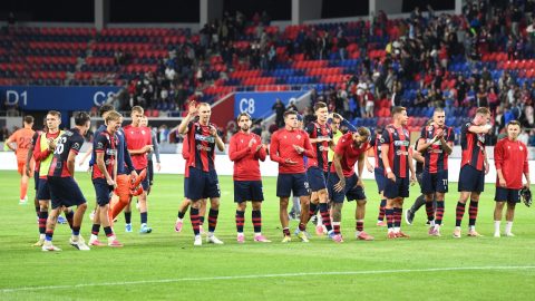 A Nyíregyháza játékosai a labdarúgó OTP Bank Liga 1. fordulójában játszott Nyíregyháza Spartacus FC - Újpest FC mérkőzés végén.